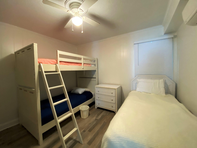 Bedroom 2, Great Views of the Beach!, Horry