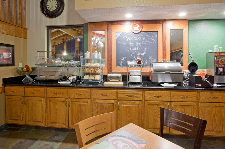 Food & Drinks 5, AmericInn by Wyndham Ankeny/Des Moines, Polk