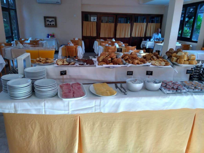 Food & Drinks 4, Australis Paradise, Pinamar