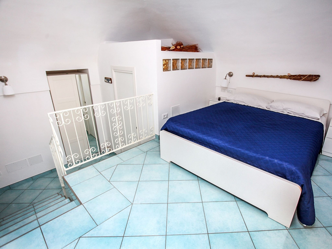 Bedroom 5, B&B La Grotta Marina, Napoli