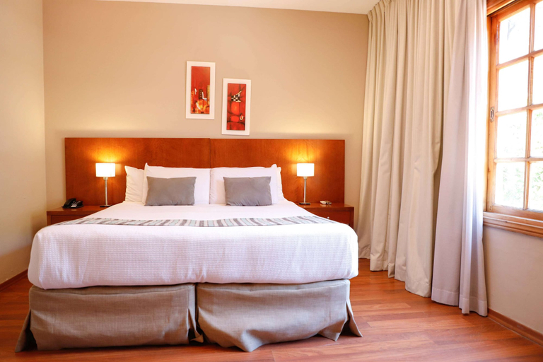 Bedroom 4, Howard Johnson by Wyndham Escobar Hotel, Escobar