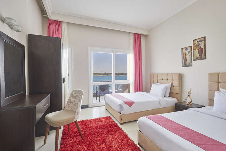Bedroom 4, Golden Ocean Marina Hotel, Ad-Dukhaylah