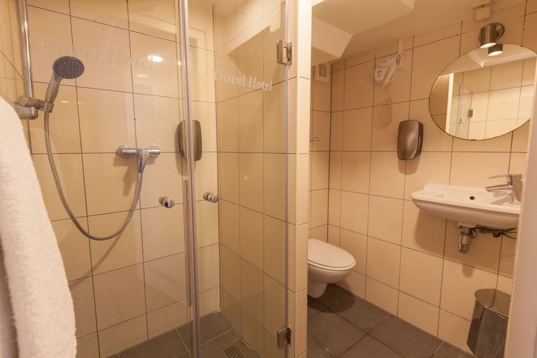 Bathroom 5, Travel Hotel Amsterdam, Amsterdam