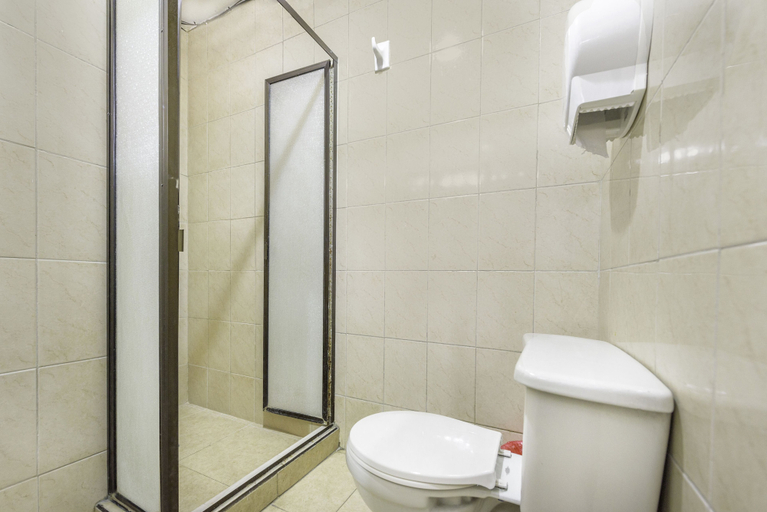 Bathroom 3, Ayenda 1120 Comercial, Pereira