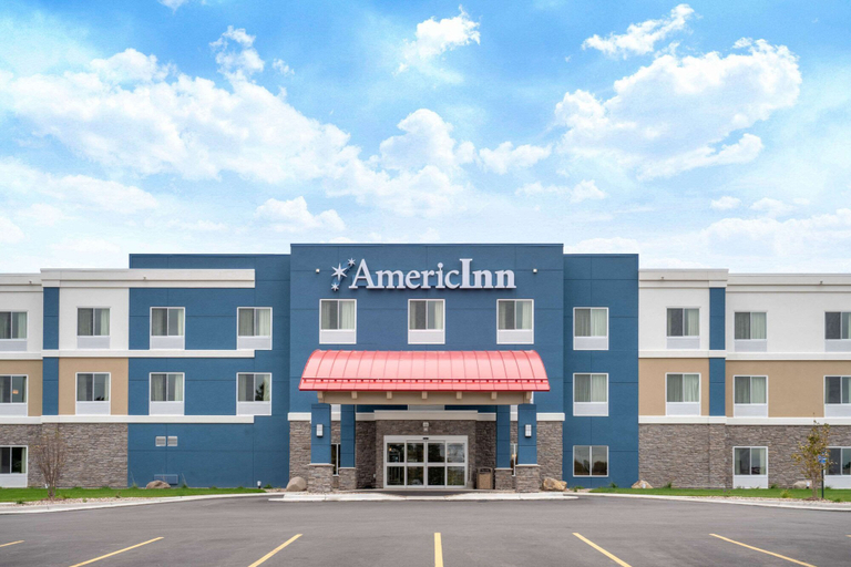 Exterior & Views 2, AmericInn by Wyndham Windom, Cottonwood