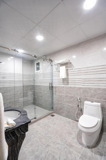 Bathroom 5, AL AMERAT HOTEL, Bausher