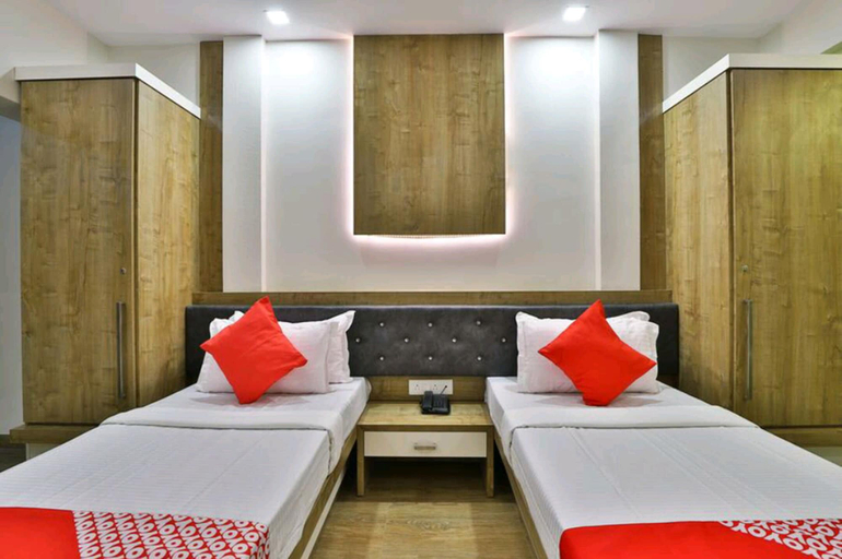 Bedroom 3, Hotel Centre Point, Kachchh
