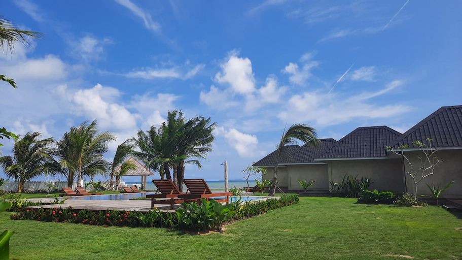 Exterior & Views 2, The Kelong Trikora Resort, Bintan Regency