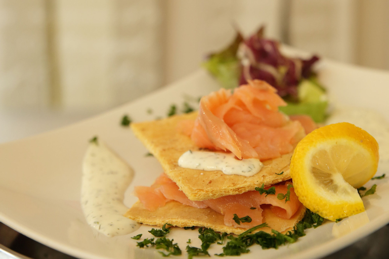 Food & Drinks 7