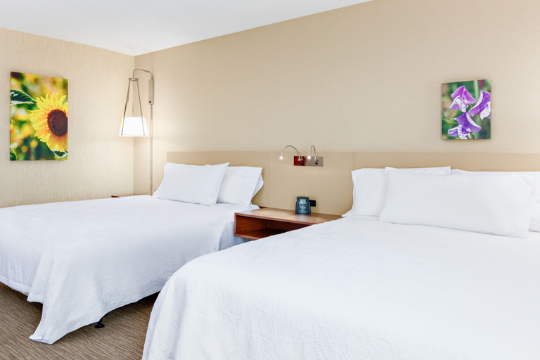 Bedroom 3, Hilton Garden Inn Folsom, Sacramento