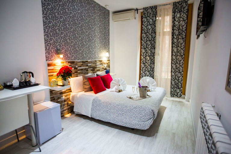 Bedroom 1, Hostal Adis, Madrid