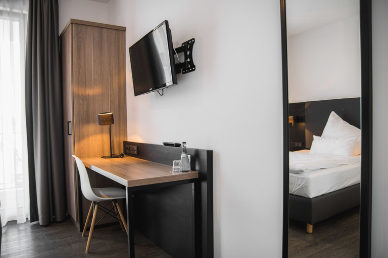Bedroom 4, Hayta Hotel Stuttgart Airport Messe, Esslingen