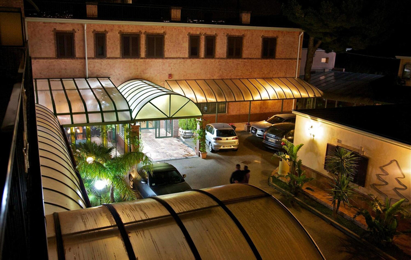 Exterior & Views 2, Valle degli Ulivi, Catania