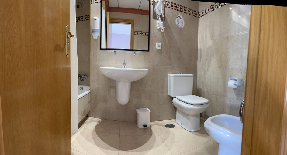 Bathroom 4, Duerming Montalvo Playa Hotel, Pontevedra