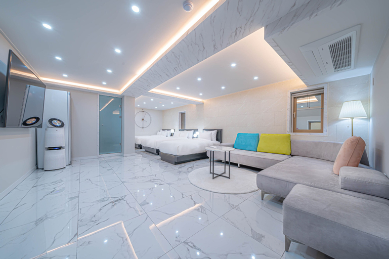 Gwangan Stay Hotel, Suyeong