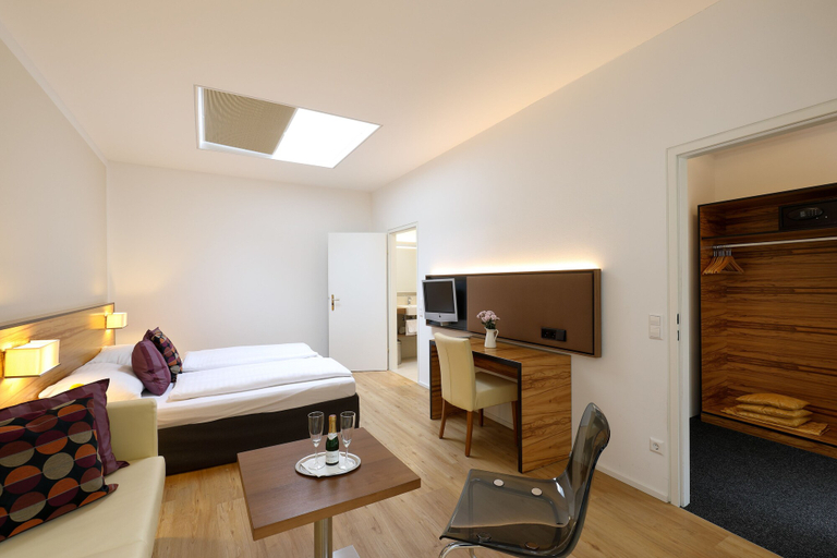 Bedroom 3, Das Jedermann Boutiquehotel, Salzburg