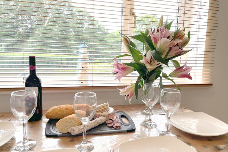 Food & Drinks 5, Windermere Lodge 2 Bedrooms, Cumbria