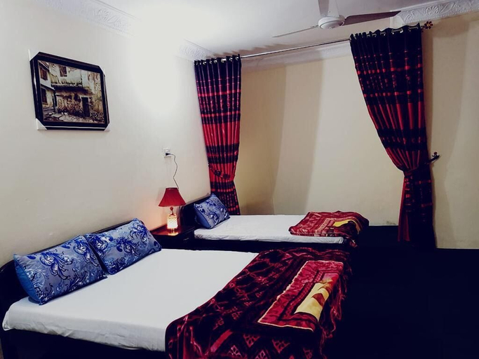 Bedroom 2, Peace Palace Guest House, Mardan