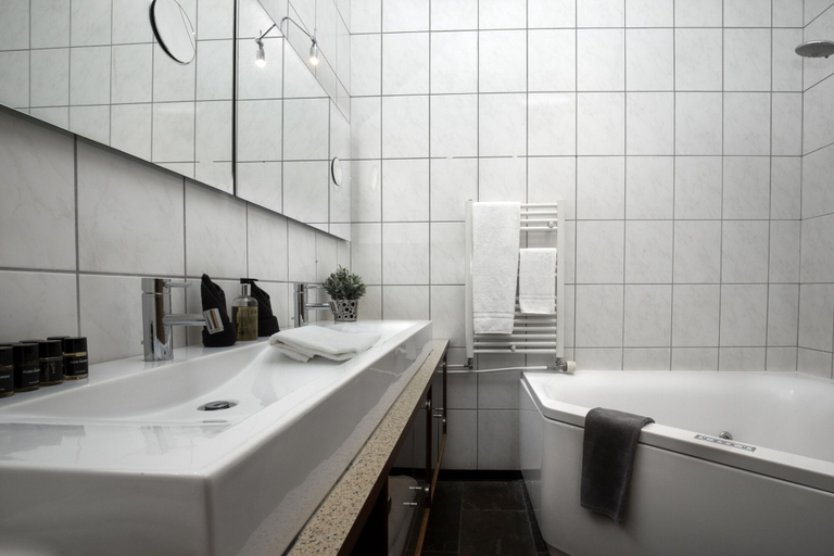 Bathroom 3, Máni Apartments by Heimaleiga, Reykjavík