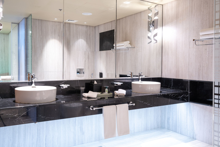 Bathroom 5, The Art Hotel & Resort, Muharraq