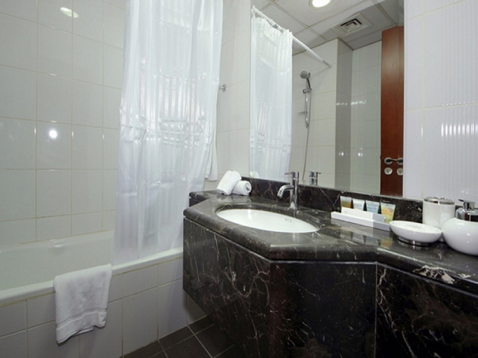 Bathroom, Cozy Studio in Down Town Dubai, Dubai