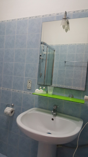Bathroom 5, B&B Soriano44, Napoli
