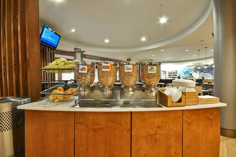 Food & Drinks 5, SpringHill Suites Tallahassee Central, Leon