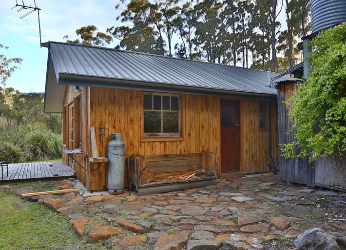 Exterior & Views 2, Saintys Creek Cottage, Kingborough