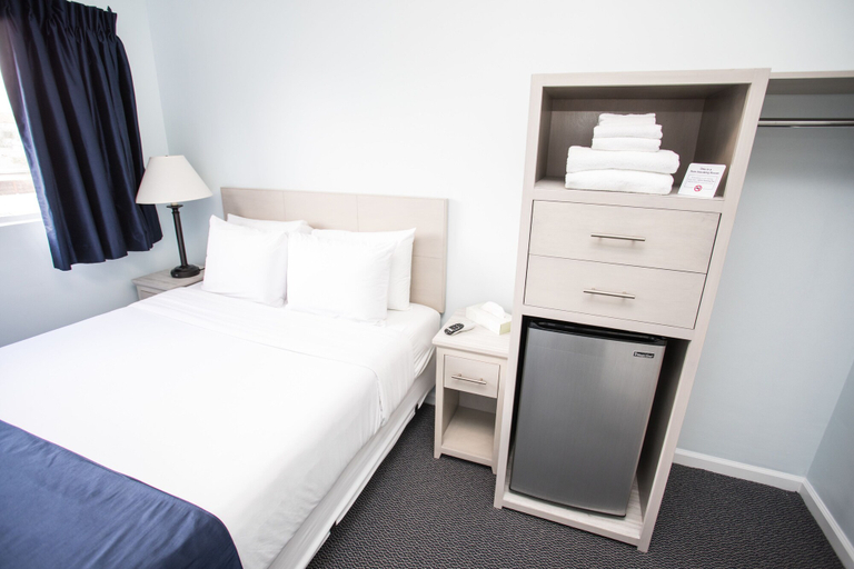 Bedroom 3, Ocean Park Hotel, Los Angeles