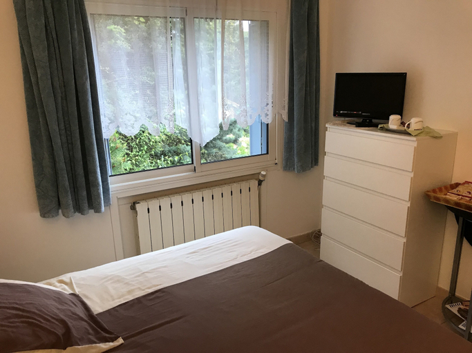 Bedroom 3, L'escarpee belle, Hérault