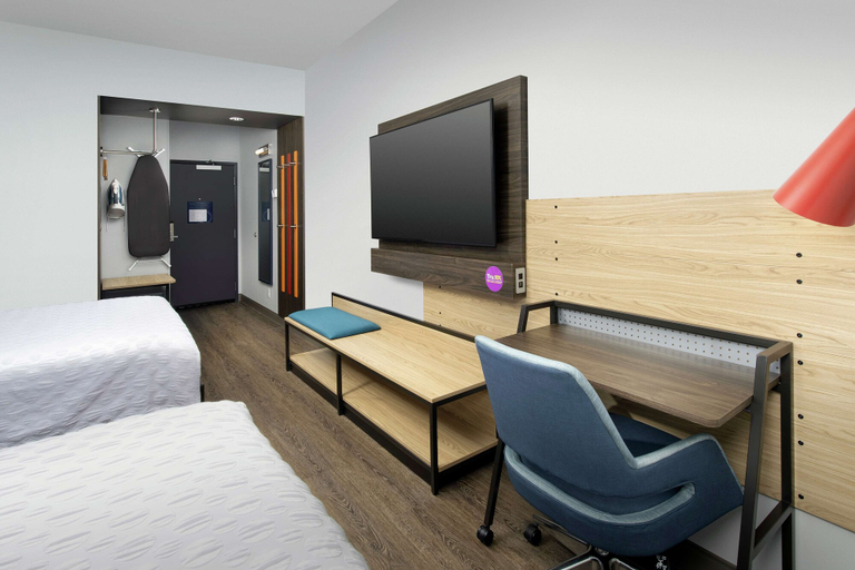 Bedroom 3, Tru by Hilton Denver Airport Tower Road, Denver