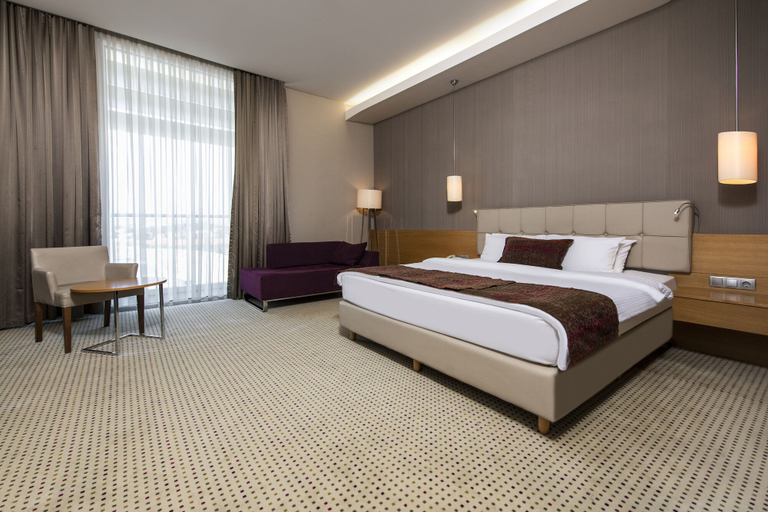 Bedroom 2, Ramada by Wyndham Podgorica