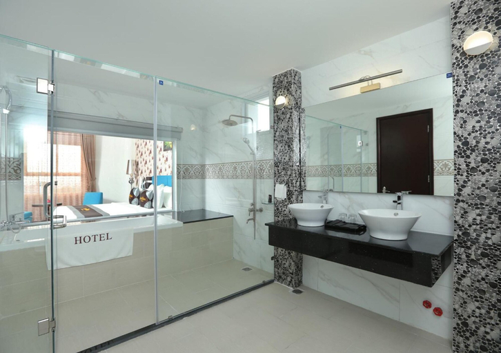 Bathroom 4, The Mira Boutique Hotel, Thủ Dầu Một