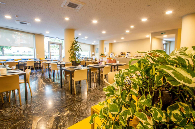 Food & Drinks 4, Ark Hotel, Verona