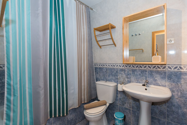 Bathroom 3, Estudio Postigo Centro con balcón, Málaga