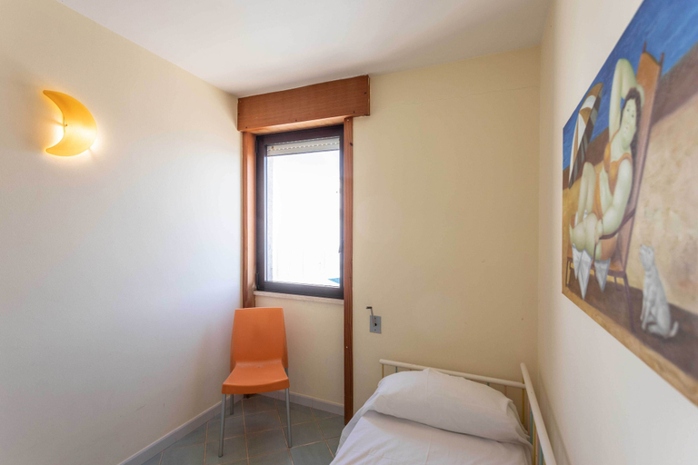 Bedroom 4, Appartamento Torre Pali sulla spiaggia, Lecce