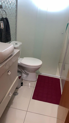 Bathroom 2, Apartamento Completo Guilhermina 82, São Vicente