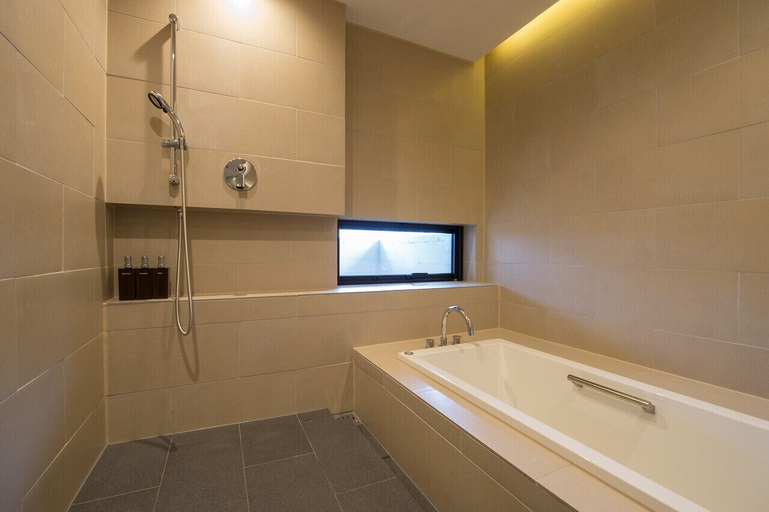 Bathroom 3, Setsuin, Kutchan
