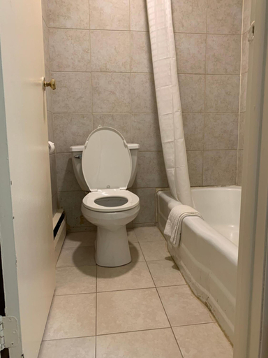 Bathroom 3, Scottish Inns Kenmore, Erie