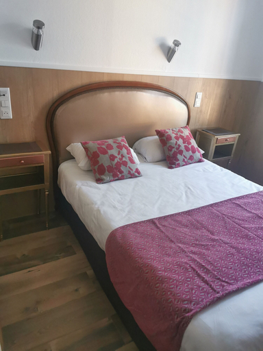 Bedroom 3, Hôtel GLORIA, Isère
