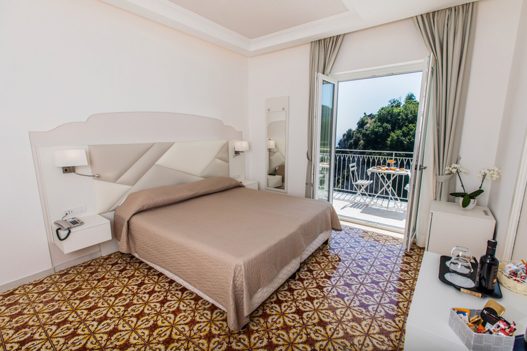 Bedroom 4, Hotel Le Rocce, Salerno