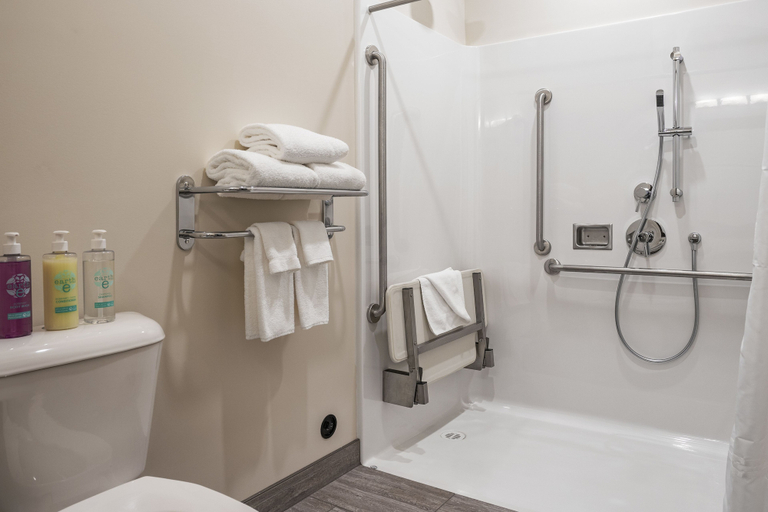 Bathroom 4, Coast Oliver Hotel, Okanagan-Similkameen