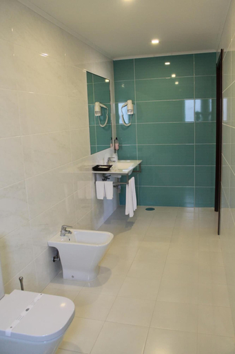 Bathroom 5, Palace Hotel & SPA Termas do Bicanho, Soure