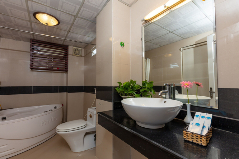Bathroom 4, Hanoi Amore Hotel & Travel, Thanh Xuân