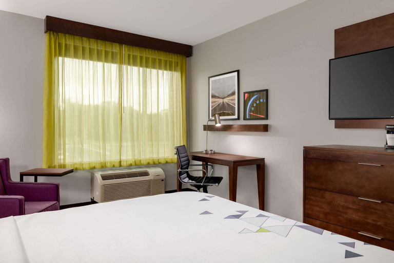 Bedroom 3, La Quinta Inn & Suites by Wyndham Braselton, Jackson