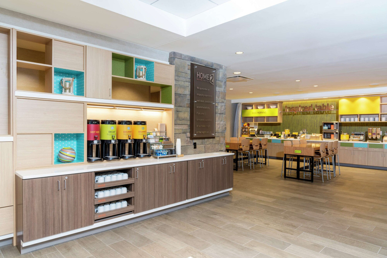 Food & Drinks 5, Home2 Suites by Hilton Appleton, Outagamie