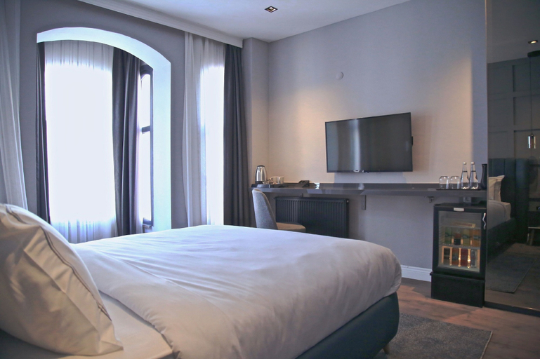 Bedroom 3, Hotel Bronte, Fatih