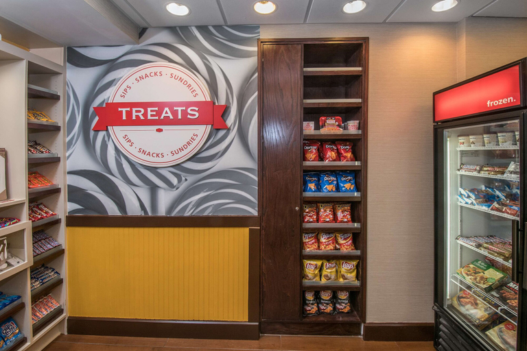 Food & Drinks 5, Hampton Inn & Suites Selma-San Antonio-Randolph AFB Texas, Bexar