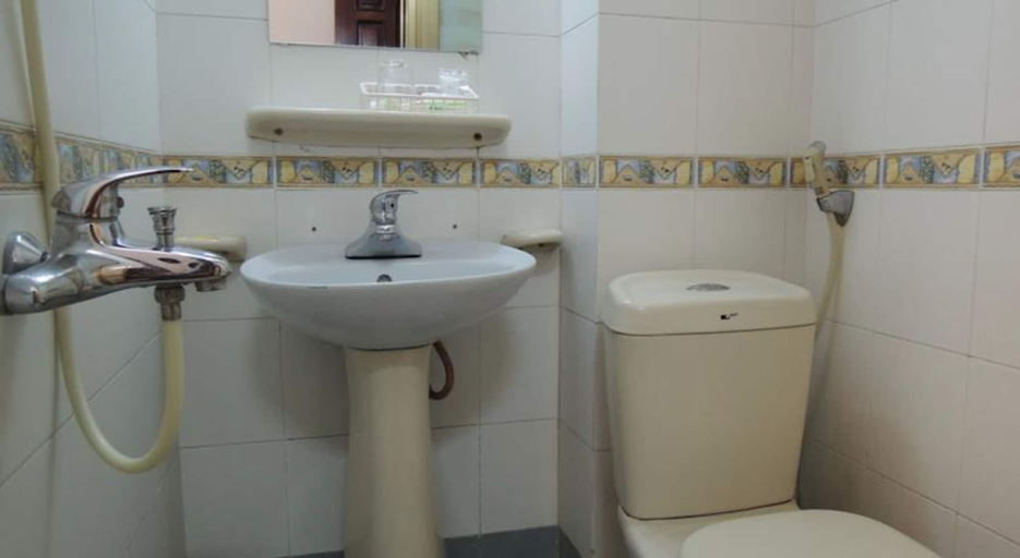 Bathroom 5, Hanoi Evergreen Hotel, Hoàn Kiếm
