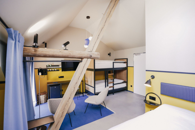 Bedroom 4, Hotel am Kloster, Schaumburg
